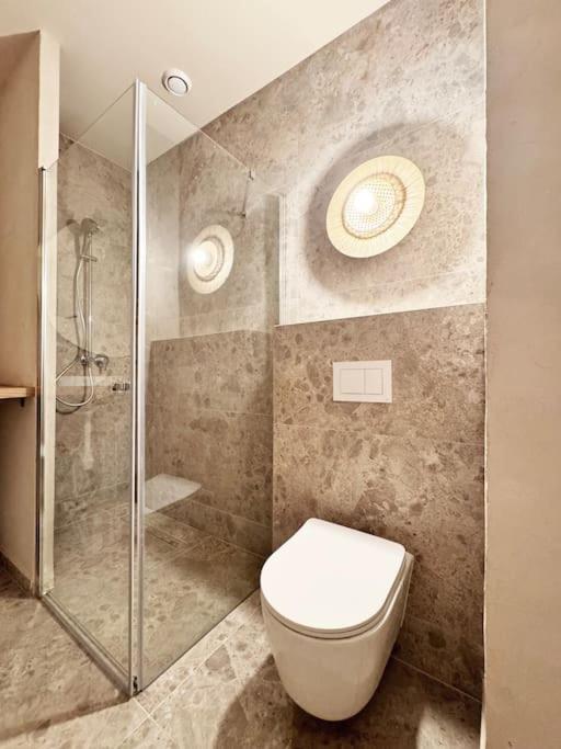 Unique Apartment City Center ヴロツワフ エクステリア 写真